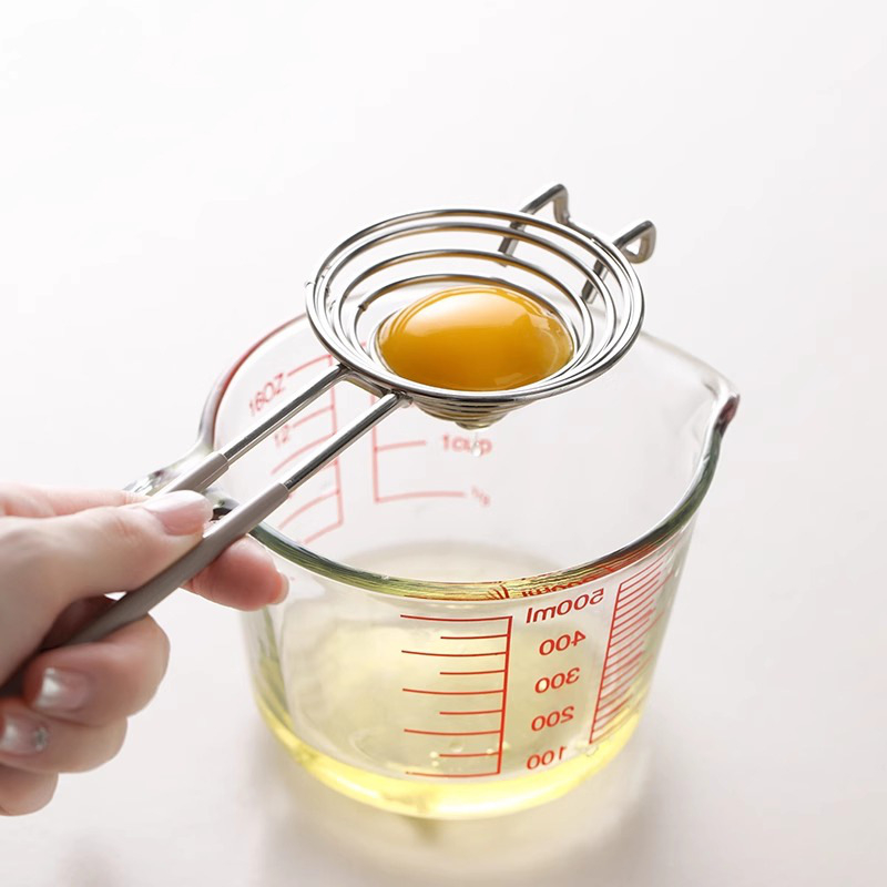 Tojásfehérje szeparáló – fémből készült kézi szűrő a tojásfehérje és a sárgája szétválasztásához, modell B9902-HWQ (fém, kézi, nem elektromos)