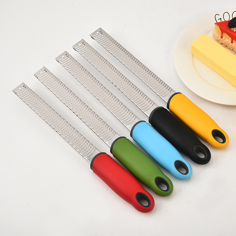 Мултифункционален настъргвач за храна, 304 неръждаема стомана; цитрусов зестър; настъргвач за сирене; обелвач; дръжка PP+TPR