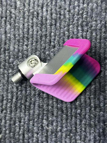 Cap de susținere din aliaj de aluminiu, cu înveliș de cauciuc