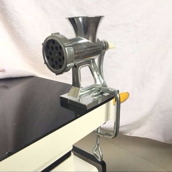 JCW-46 Măcinător de carne manual din aliaj de aluminiu pentru uz casnic; măcinare carne, legume și ardei iute