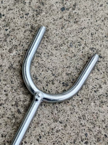 Suport pentru lansete de pescuit cu inserție în sol – metal Yingfeng, model 1004478436