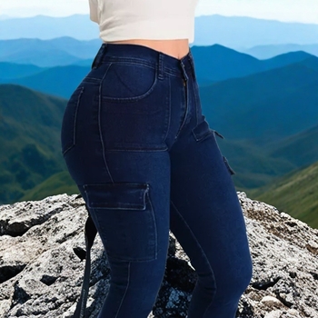 Ženske ripped jeans od denima, visoki pojas, višestruki džepovi, blago proširene nogavice, 70–80% pamuka