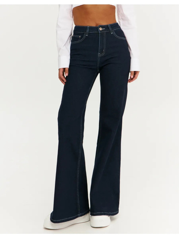 Džinsice od denima s visokim strukom, mikroelastičnost, bootcut stil, duljina do poda