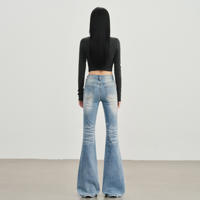Ženske traperice s visokim strukom, svijetlo izbrušene, bootcut kroj, retro stil, jesen-zima 2025