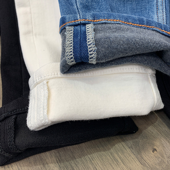 Ženske hlače ravnog kroja od denima, visok pojas, elastan, duljina 9/10, gradski stil, zimska kolekcija 2025