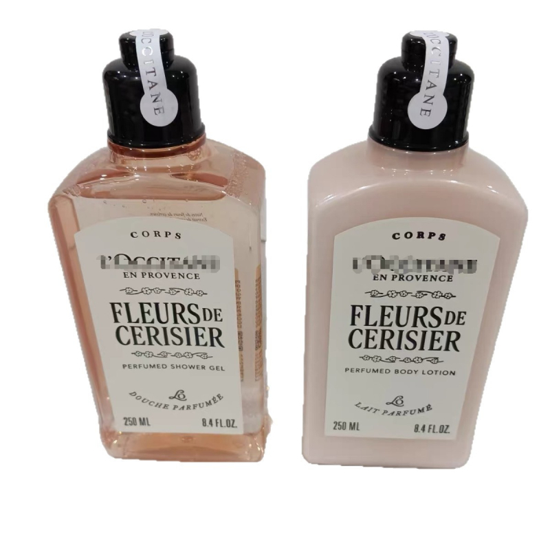 Sakura tusfürdő és hidratáló testápoló készlet – hidratálás és hosszan tartó illat