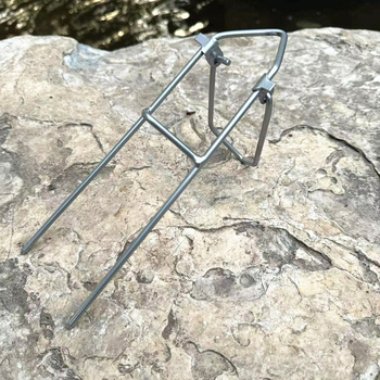 Metalni stalak za ribolovne štapove, ukopan u tlo, sklopiv, bez rotacije