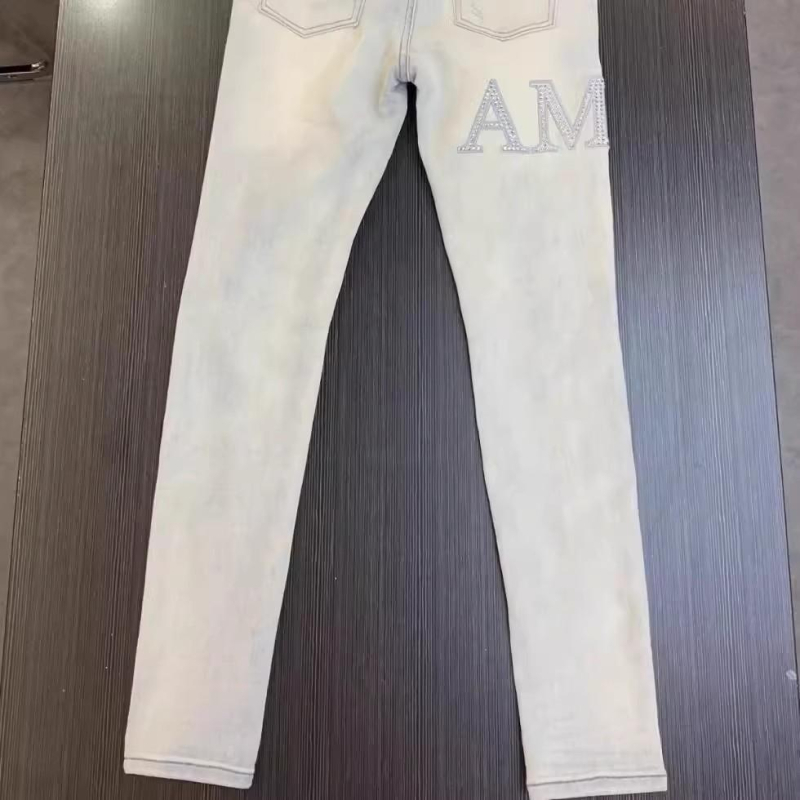 Muške traperice – visoki struk, kratke nogavice, pamukasti denim s mikro-elastičnošću, zip