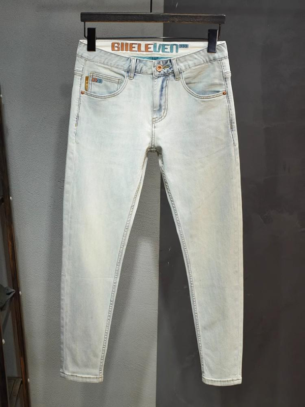 Muške traperice visokog struka, ravnog kroja, skraćene duljine, zip i mikroelastični pamuk denim