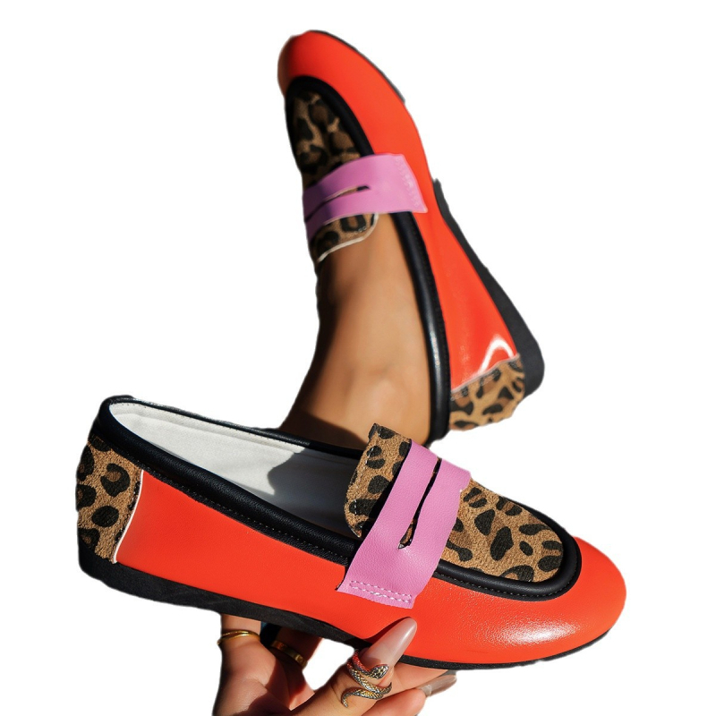 Ženske loaferice s leopard uzorkom i šavovima - PU gornji dio, okrugli vrh, niski pet 1–3 cm, gumeni potplat