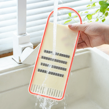Višefunkcionalni kuhinjski rezač i ribež za krumpire, krastavce i mrkve – plastično kućište, moderan minimalistički dizajn