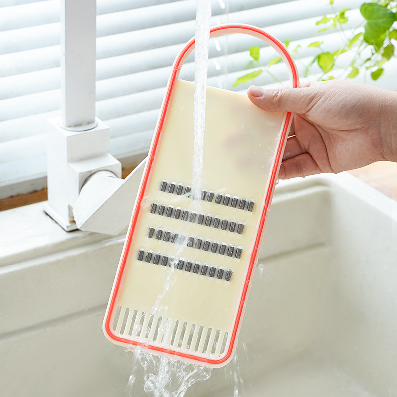 Višefunkcionalni kuhinjski rezač i ribež za krumpire, krastavce i mrkve – plastično kućište, moderan minimalistički dizajn