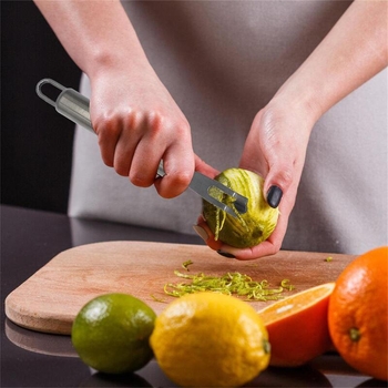 Nehrđajući čelični alat za guljenje i ribanje citrusove korice u kuhinji