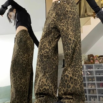 Ženske traperice s leopard uzorkom, visokim strukom, slobodnog kroja, ravnih nogavica, denim
