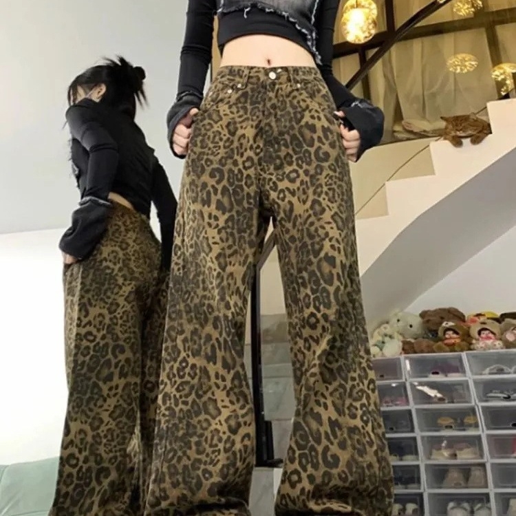 Ženske traperice s leopard uzorkom, visokim strukom, slobodnog kroja, ravnih nogavica, denim