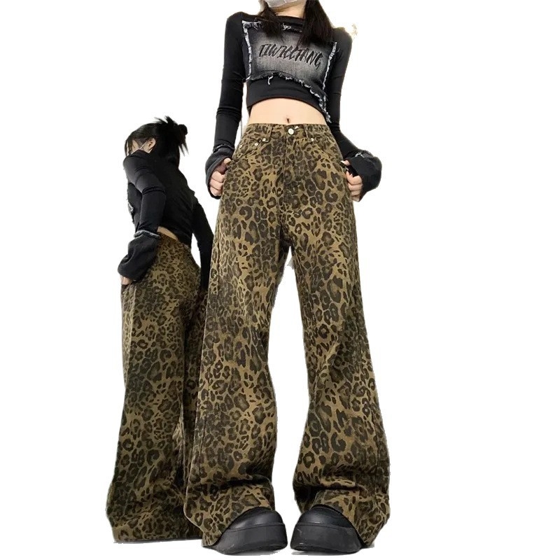 Ženske traperice s leopard uzorkom, visokim strukom, slobodnog kroja, ravnih nogavica, denim