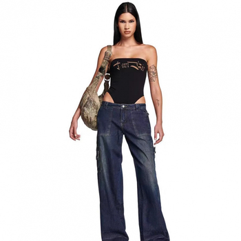 Traperice od denima s niskim strukom, ravnih nogavica, pune duljine, poliesterska smjesa 50–70% (Denim; Low waist; Straight-leg; Full length; Polyester 50–70%)