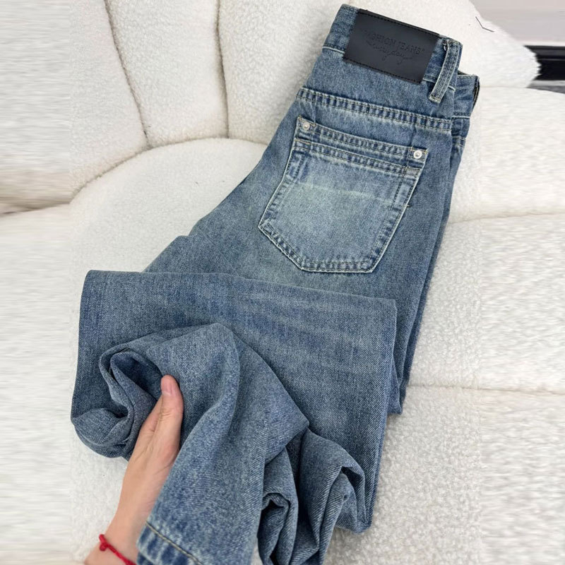 Ženske traperice ravnih krojeva, visoki struk, casual stil, denim pamuk-elastan, pranje pijeskom