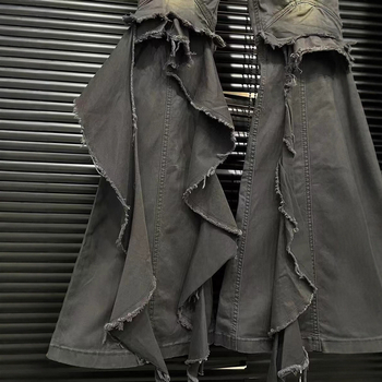 Ženske traperice s boricama i patchworkom, uski kroj, niski struk, distressed, poliester 80-90%
