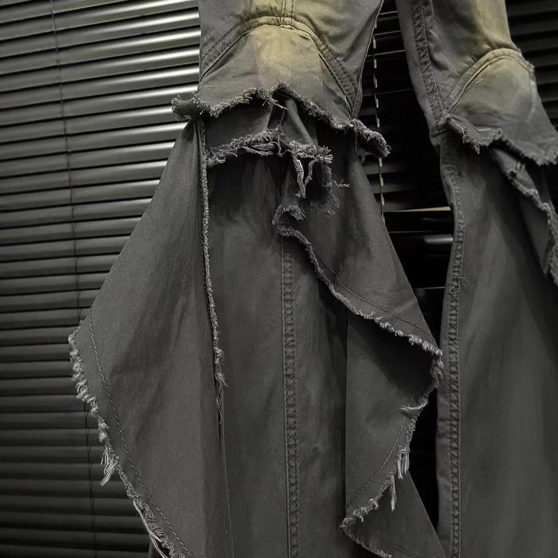 Ženske traperice s boricama i patchworkom, uski kroj, niski struk, distressed, poliester 80-90%