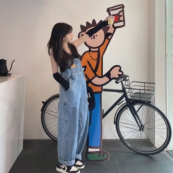 Džins overaj s trakama, urbani stil (denim; visokim strukom; široke nogavice; dužina do poda; proljeće 2025)