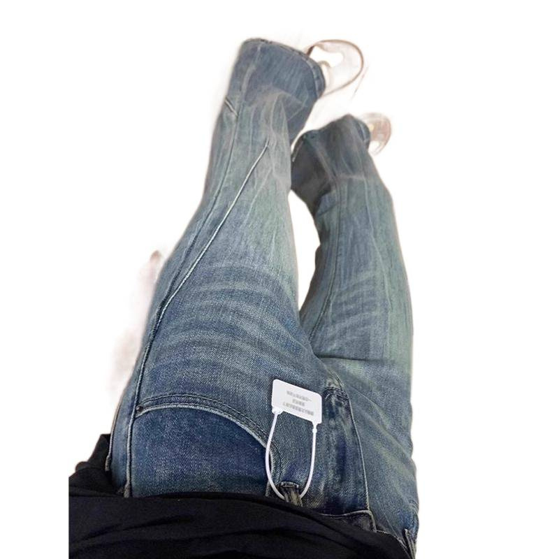 Ženske traperice visokog struka, flare kroj, gusti denim, proljeće 2025