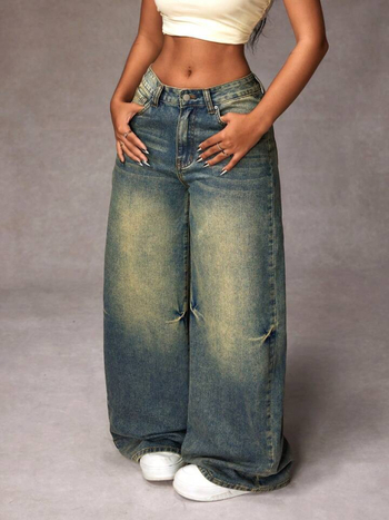 Jeansi cu talie înaltă și croială wide din denim, 50–70% bumbac și 30–50% poliester, finisaj spălat