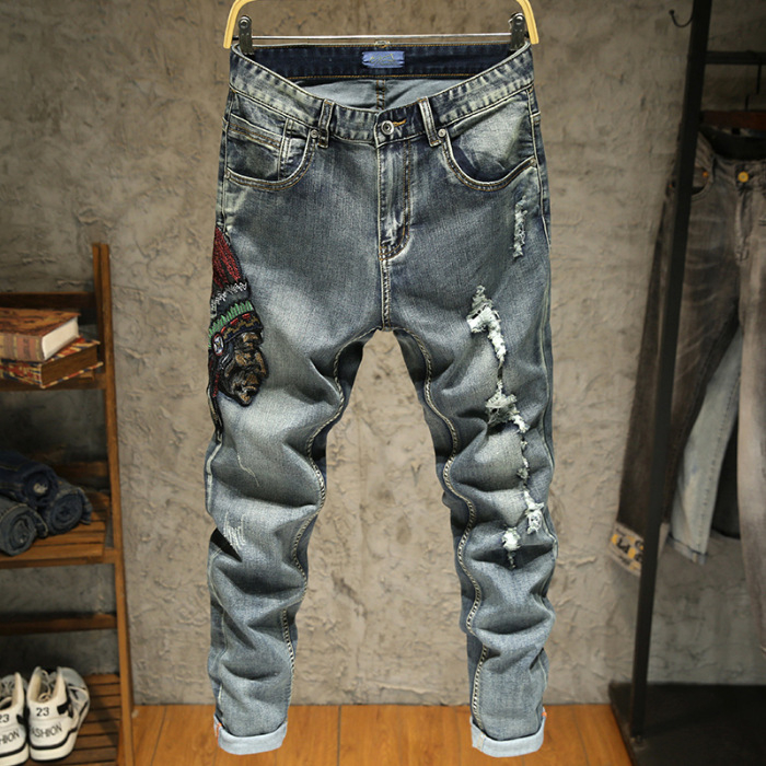 Muške traperice s izšivanjem i oštećenjima, uski kroj, mikro-elastični pamuk denim