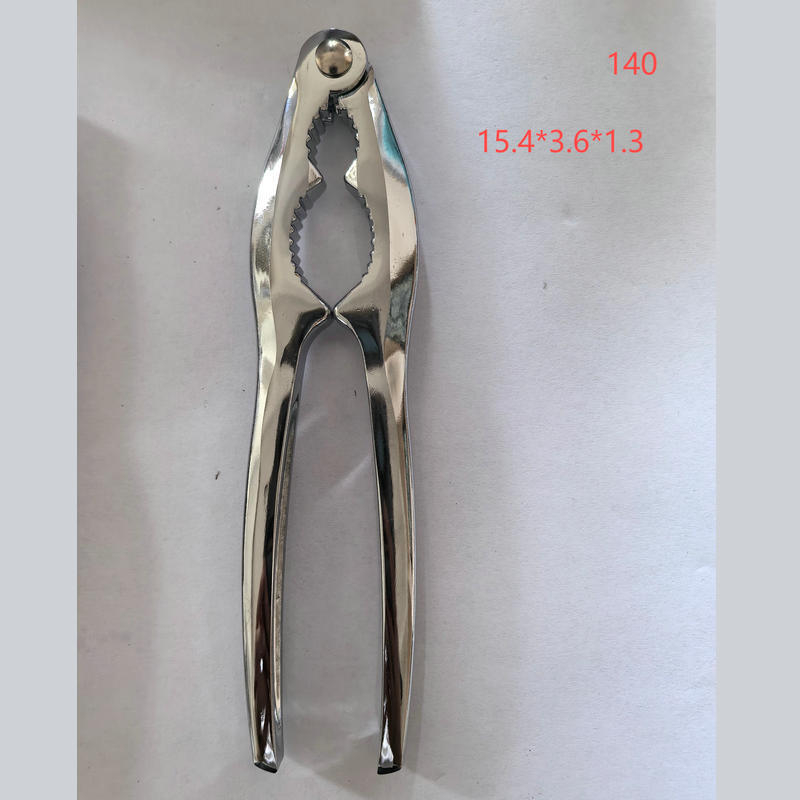 Walnut Clamp – Cinkötvözet • Modern minimalist stílus • Cikkszám 702.728 • 2017-es tél • Személyre szabott feldolgozás: Igen