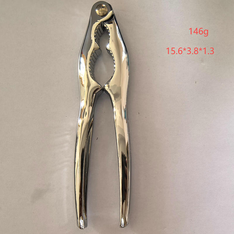 Walnut Clamp – Cinkötvözet • Modern minimalist stílus • Cikkszám 702.728 • 2017-es tél • Személyre szabott feldolgozás: Igen