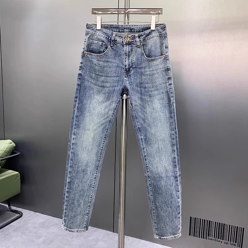 Muške traperice, Slim Fit, trumpet kroj nogavica, niski struk, zip zatvarač, pranje vodom