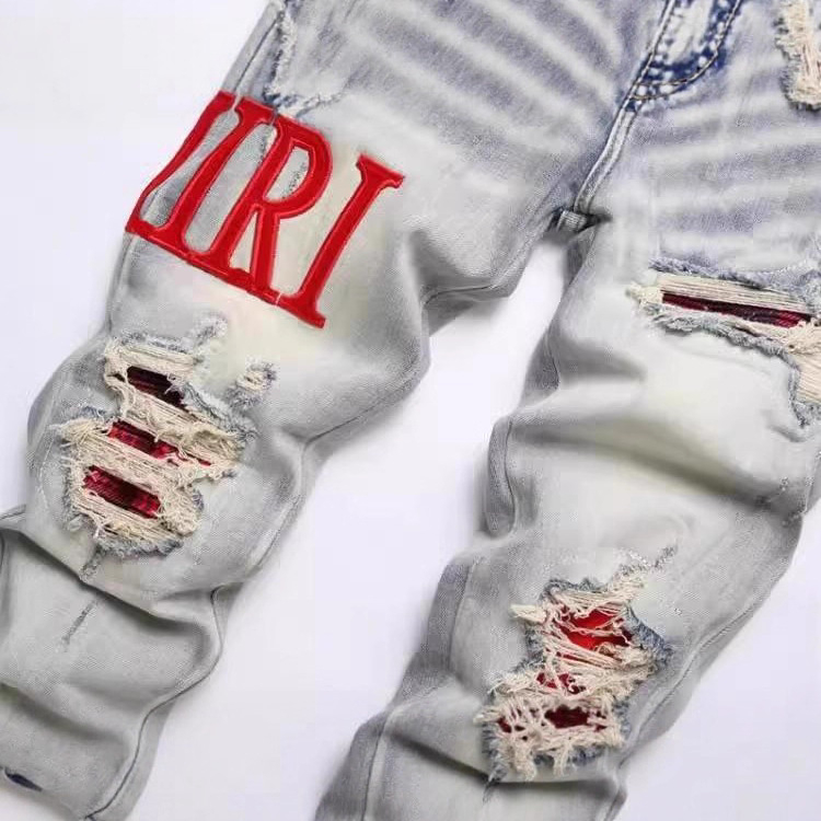 Τζιν ίσιας γραμμής, υψηλή μέση, βαμβάκι, μικροελαστικότητα, φερμουάρ – Άνοιξη 2025