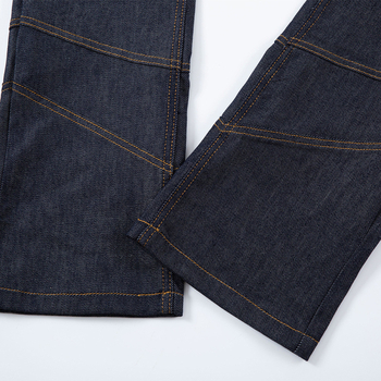 Muške traperice od denima, slim-fit s ravnim krojem i patchwork dizajnom te dekonstruiranim šavovima