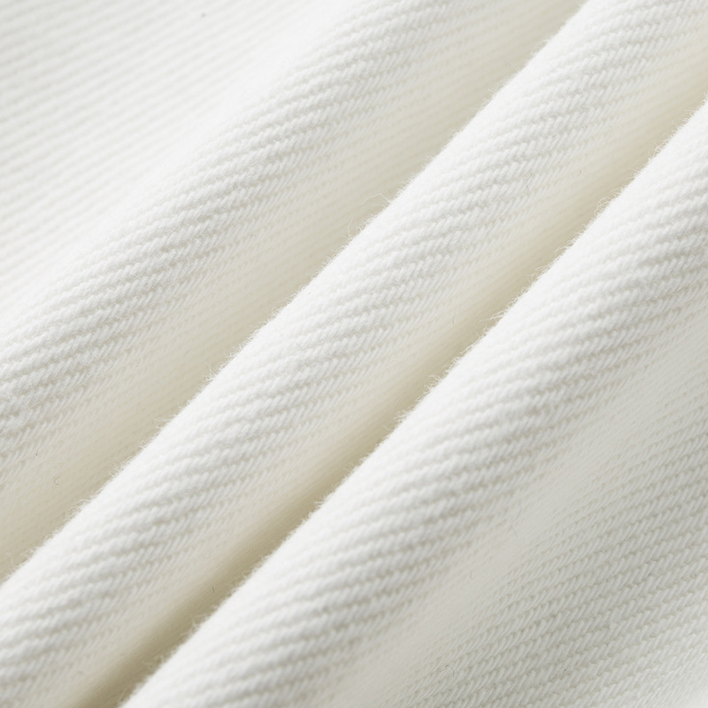 Muške traperice ravnih nogavica, 80% pamuk, mikroelastičnost, srednji pojas, zatvarač, tanko ljeto