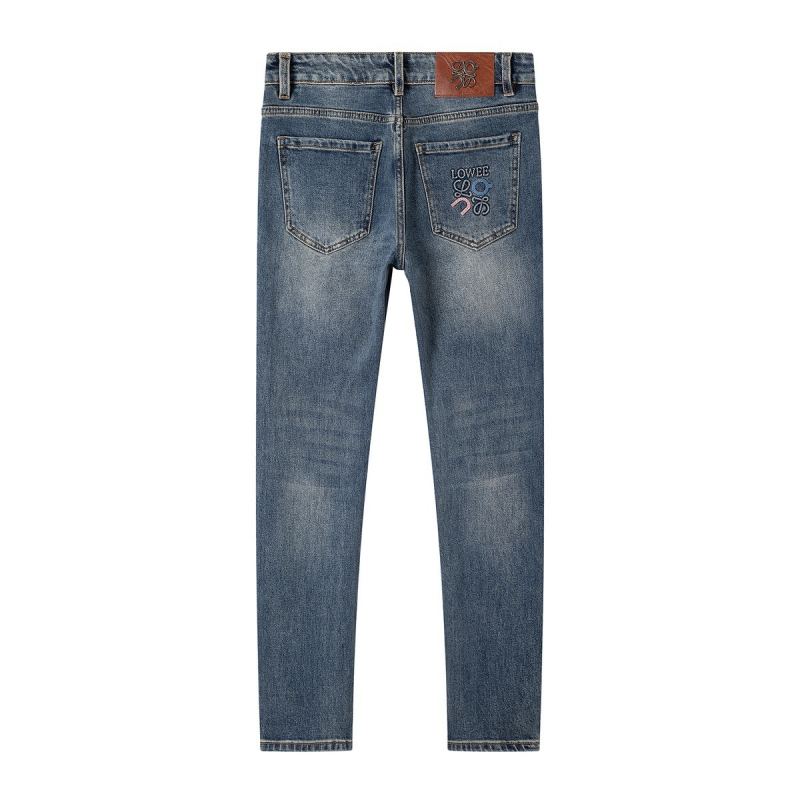 Férfi farmernadrág – karcsú, egyenes szabású, középmagas derék, cipzár, hímzett részletek