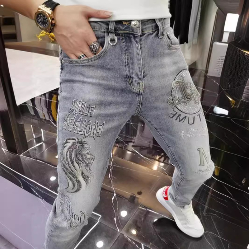 Muške traperice od denima, korejski stil, slim-fit, ravni kroj, 80% pamuk