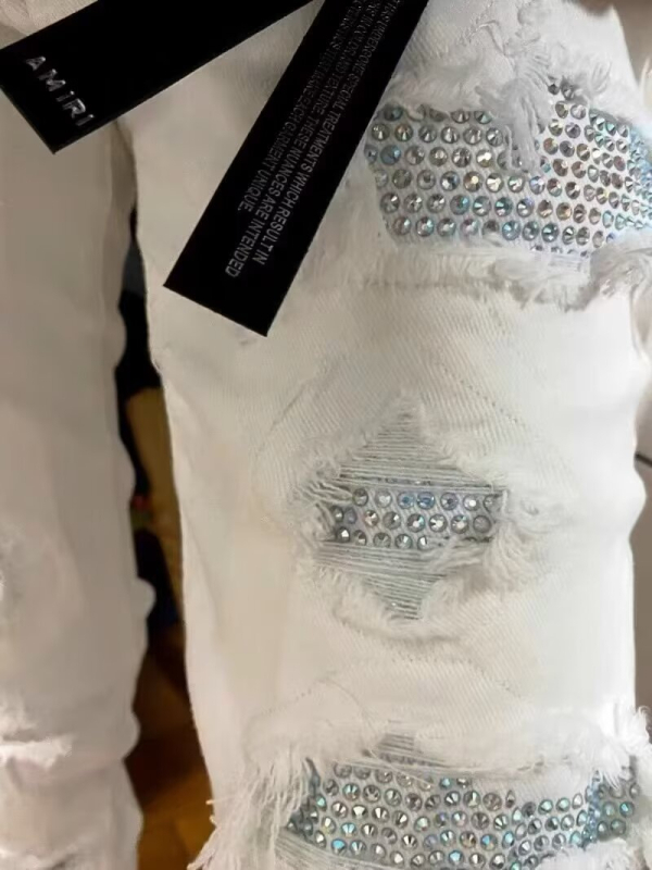 Jeansi uzati, croială dreaptă, talie joasă, micro-elastici, poliester