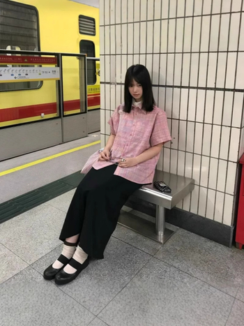 Női pamut ing polo gallérral, rövid ujjú, laza szabású, kockás és csíkos mintázat