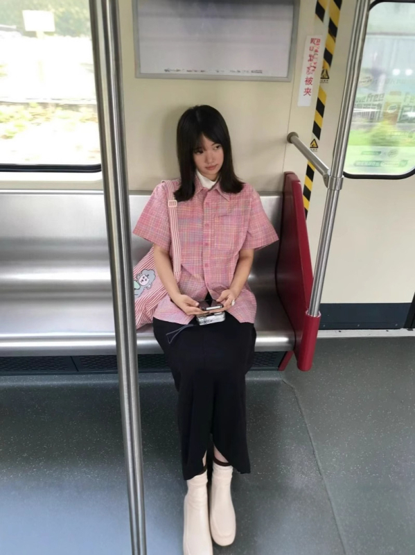 Női pamut ing polo gallérral, rövid ujjú, laza szabású, kockás és csíkos mintázat