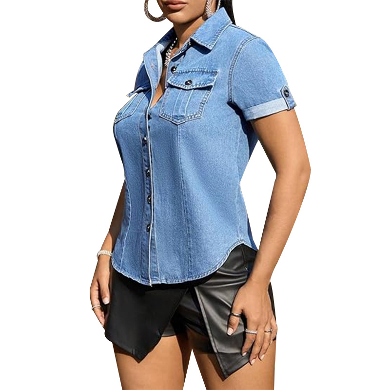 Pamut-poliészter keverékű rövid ujjú ing, négyszögletes nyakú, egyrendés gombolású, laza szabású