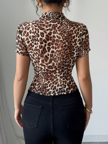 Ženska bluza s leopard printom, poliester, kratki rukav, uska silueta
