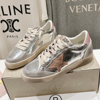 Női cipő szarvasmarha bőr felsőrész, gumitalp, elöl fűzőzárás, kerek orr, természetes bőr belső talpbetét