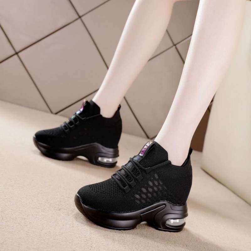 Női hálós sportcipő belső magasságnövelő funkcióval, EVA talpbetét, gumi talp, 3-5 cm sarok, nyárra