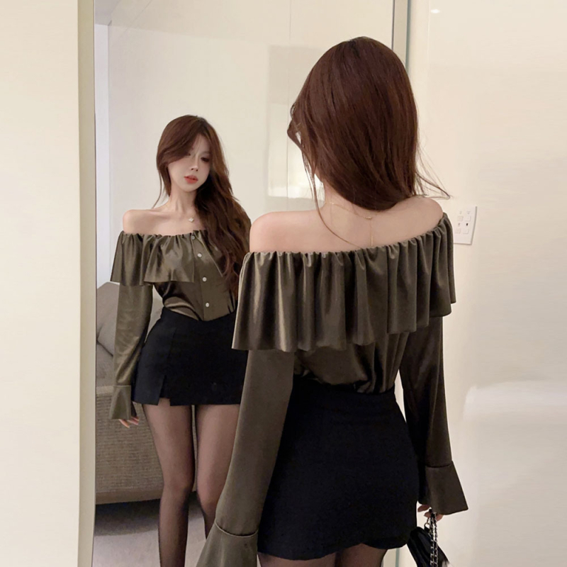 Bluza s jednim ramenom, poliester materijal, patchwork uzorak, rub s lišćem lotosa, uski kroj