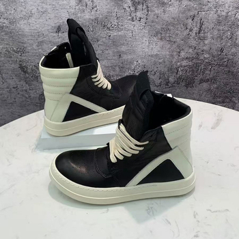 Burt unisex tenisice: zaobljeni vrh, gornji dio od super vlakna, detalji od kravlje kože, bočni zatvarač, gumeni potplat, visina pete 3–5 cm