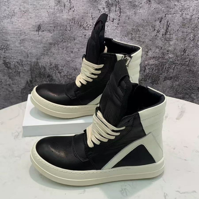 Burt unisex tenisice: zaobljeni vrh, gornji dio od super vlakna, detalji od kravlje kože, bočni zatvarač, gumeni potplat, visina pete 3–5 cm