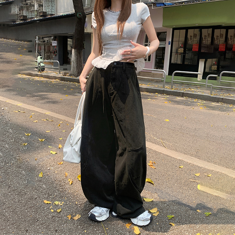 Denim hlače sa scimitar krojem i širokim nogavicama, visokim strukom, patchwork detalj, 50–70% pamuk