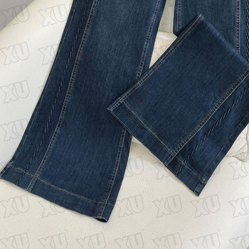 Traperice s visokim strukom, široke nogavice, debeli denim, dugački kroj, proljeće 2025