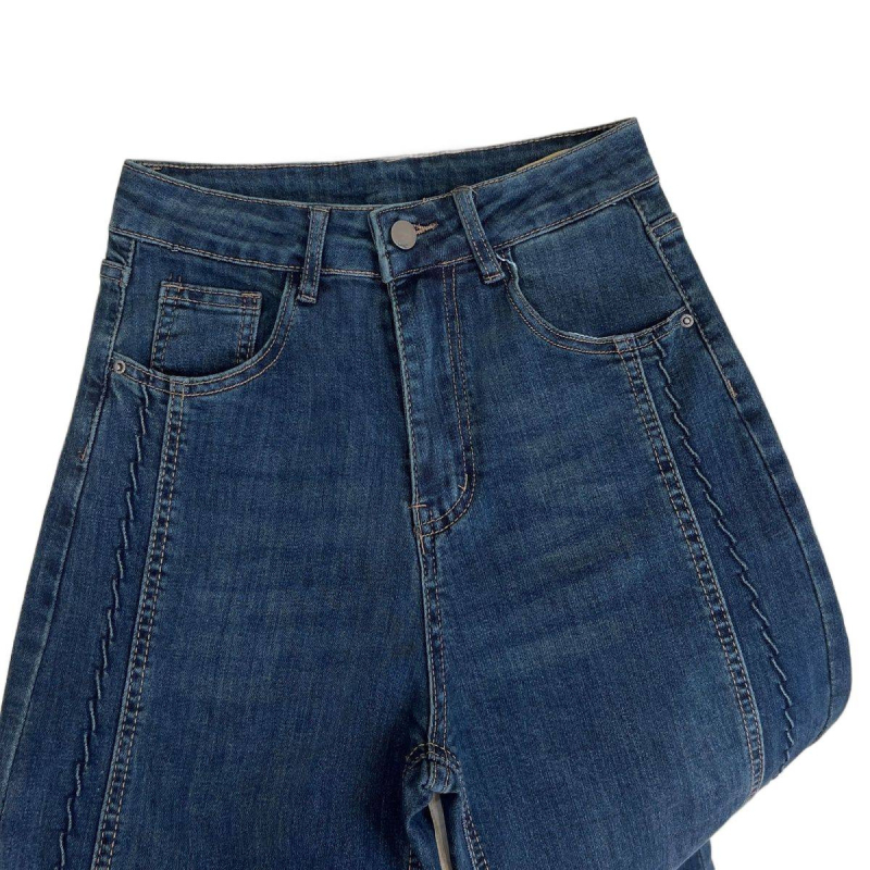 Traperice s visokim strukom, široke nogavice, debeli denim, dugački kroj, proljeće 2025