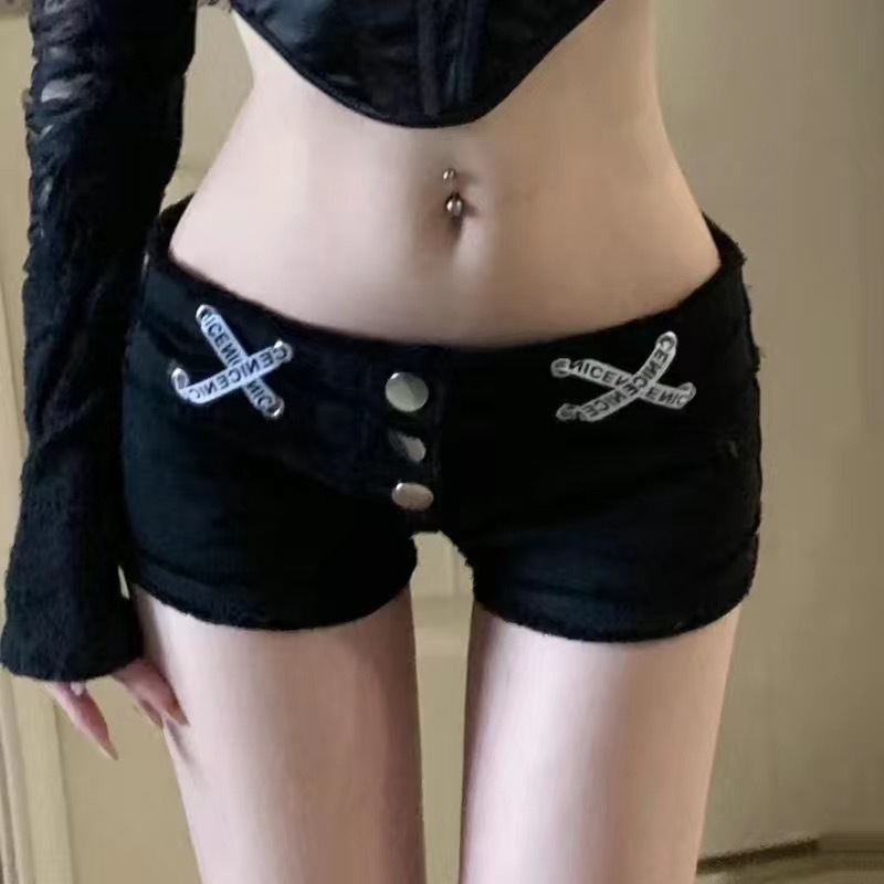 Traperice od denima s niskim strukom, 3/4 dužine, uski kroj, street fashion stil